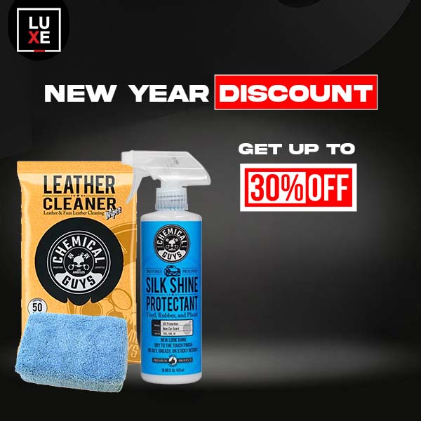 Chemical Guys Leather Cleaner Wipes with Silk Dressing and Blue Applicator